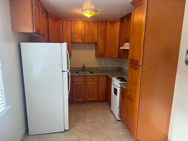 2BR/1BA Apartment on Via Monte Dr · San Jose photo 2