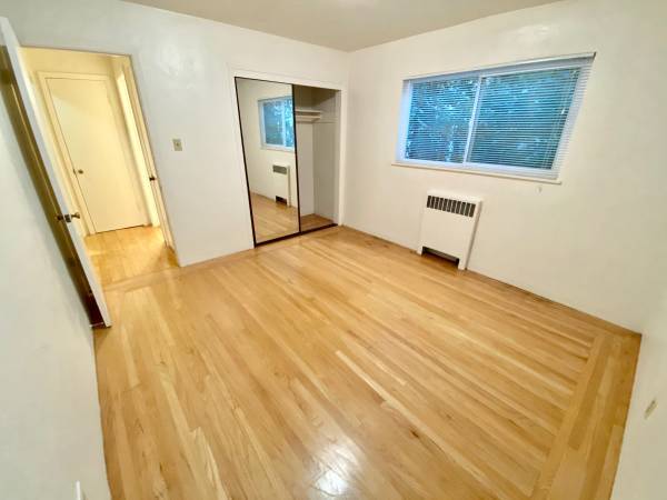 Apartments on Sir Francis Drake Blvd · Ross photo 5