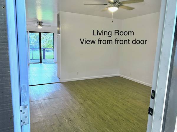2BR/2BA Duplex on Hok Has Ha Lane · Clearlake Park photo 4