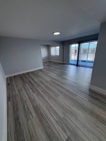2BR/2BA Apartment · Redwood City photo 3