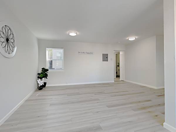 Apartments on Jayne Ave · Oakland photo 4