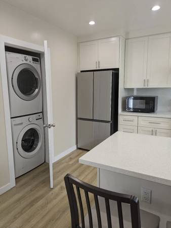 2BR/3BA Single Family House on Randolph Ave · South San Francisco photo 4
