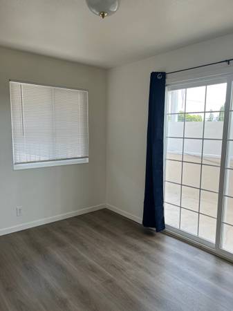 4BR/2BA Apartment · Oakland photo 3