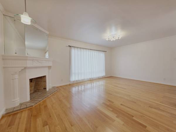 2BR/2BA Flat · San Francisco photo 4