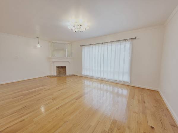 2BR/2BA Flat · San Francisco photo 2
