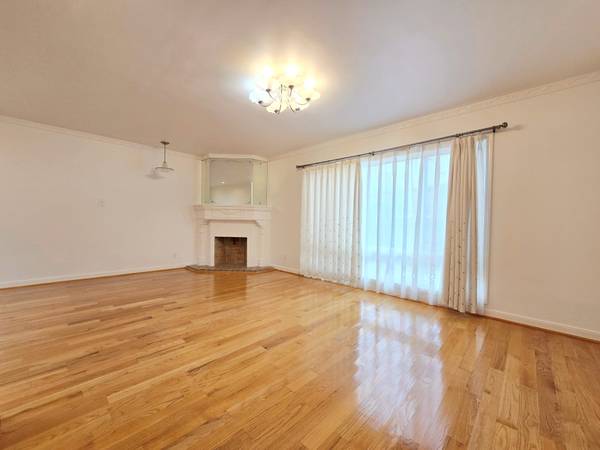 2BR/2BA Flat · San Francisco photo 3