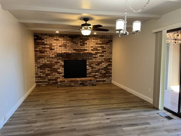 3BR/2BA Single Family House on Alexandria Drive · Healdsburg photo 4
