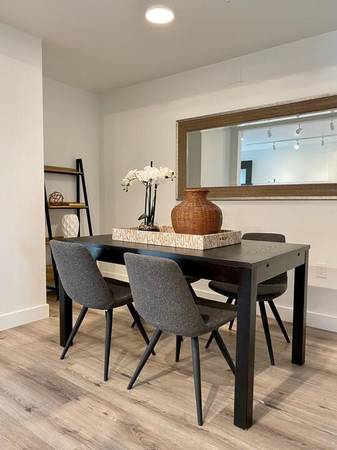 Apartments on Market Street · Oakland photo 4