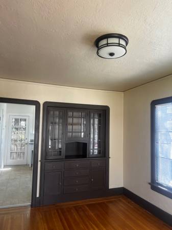 1BR/1BA Apartment on A Lincoln Ave. · Alameda photo 5