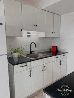 2BR/2BA Single Family House · Daly City photo 3