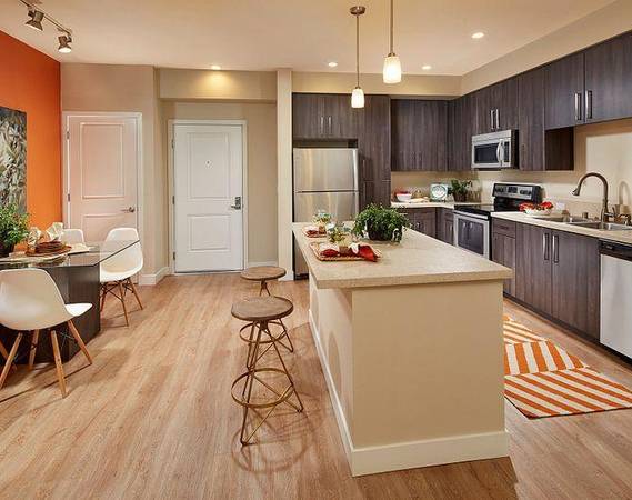 Apartments on Charlotte Dr · San Jose