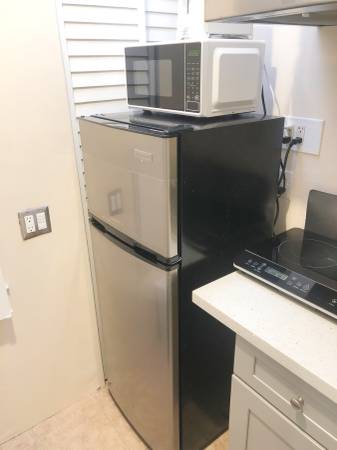 1BR/1BA Duplex · San Mateo photo 3