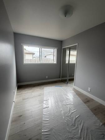 3BR/1BA Single Family House on Walk Circle · Santa Cruz photo 5