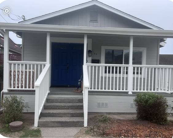 3BR/1BA Single Family House on Walk Circle · Santa Cruz