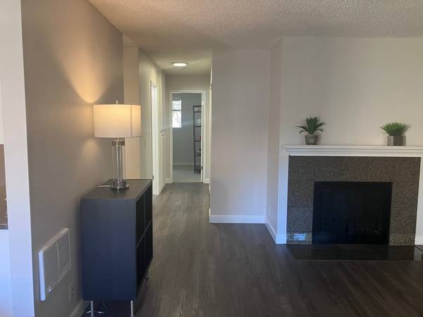 Apartments on Rollingdell Drive · Cupertino photo 5