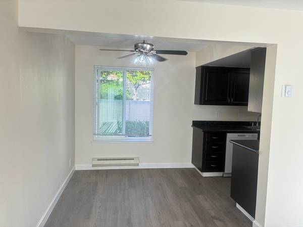Duplexs on Weyburn Lane · Cupertino photo 3