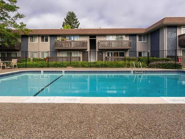 Apartments on Diablo Ave. · Novato photo 3