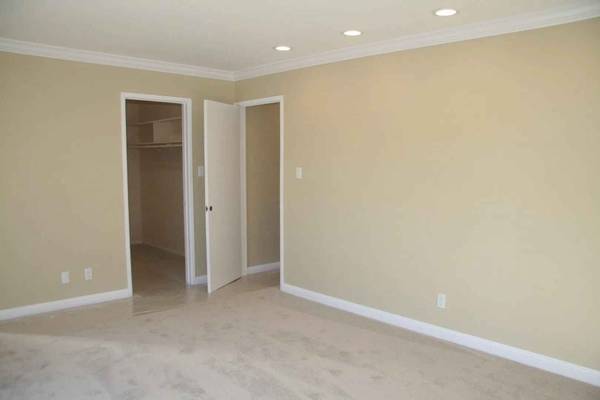 Apartments on Howe St · Oakland photo 4