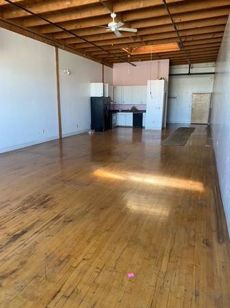 0BR/1BA Loft · Oakland photo 3