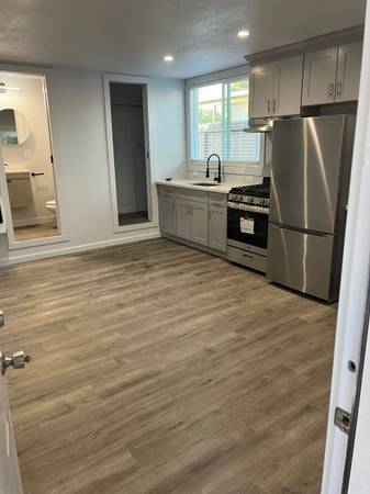 0BR/1BA Apartment on Blossom Way · Hayward photo 2