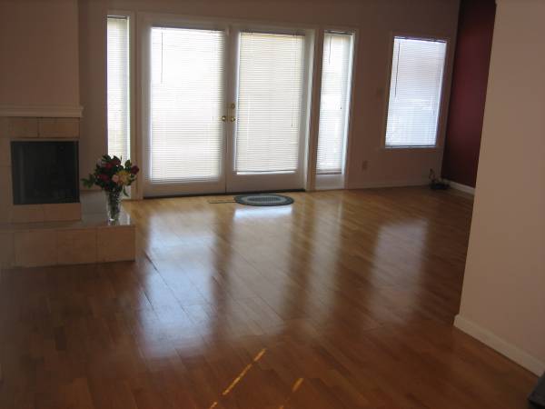 2BR/1BA Single Family House on Norfolk Dr · Daly City photo 5