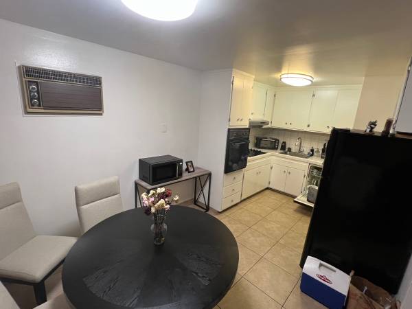 2BR/1BA Apartment · Lafayette photo 5