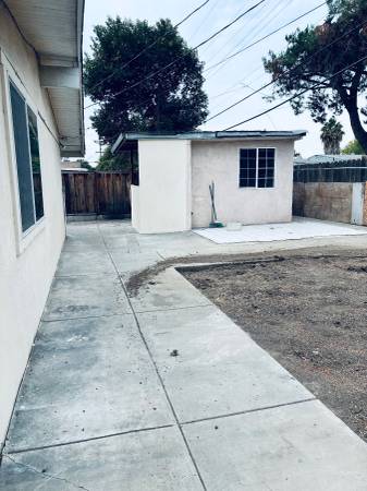 3BR/2BA Single Family House · San Jose photo 2