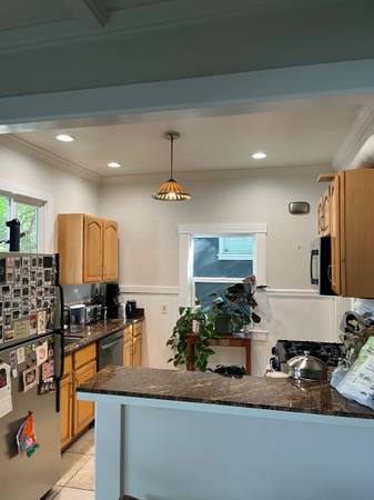 2BR/1BA Duplex · Oakland photo 4