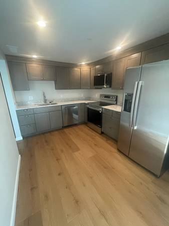 4BR/2BA Condo · Novato photo 2