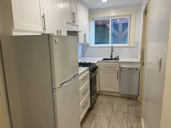 1BR/1BA In Law Adu · San Carlos