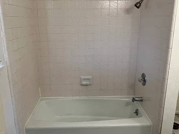 1BR/1BA Apartment · Pleasanton photo 2