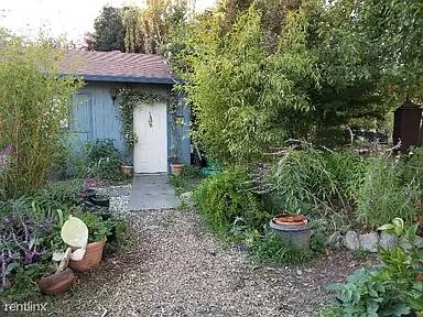 1BR/1BA Single Family House · Sebastopol