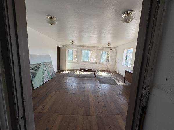 4BR/2BA Single Family House · Richmond photo 4