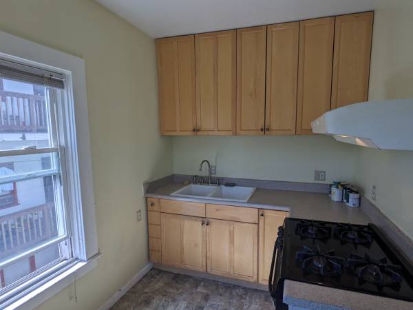 1BR/1BA Apartment · Oakland photo 3