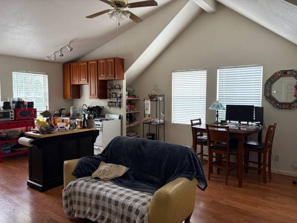0BR/1BA In Law Adu · Sebastopol photo 5