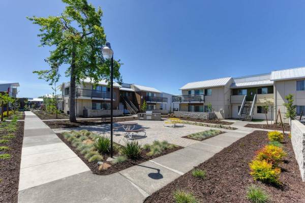 Apartments on Greenbriar Cir · Petaluma