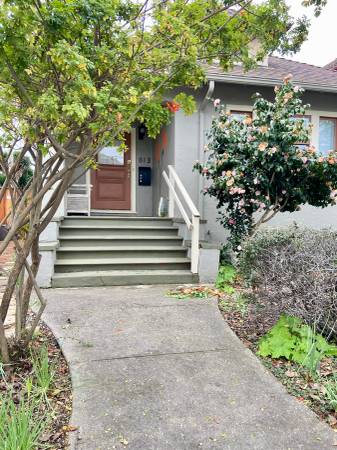 1BR/1BA Duplex on 57th St Aka Bobby Seale Way · Emeryville photo 2