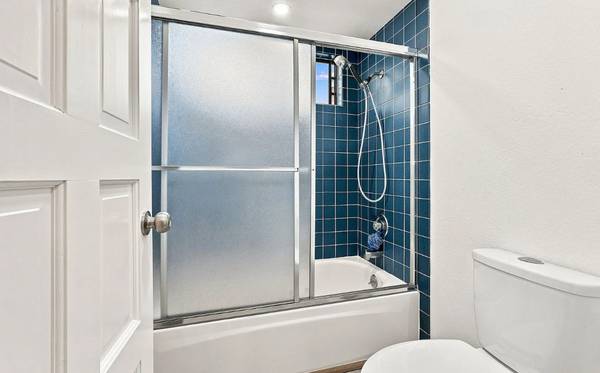 3BR/2BA Single Family House · Moraga photo 3