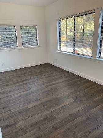 3BR/1BA Apartment · Aptos photo 2