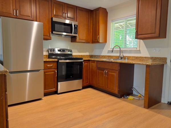 Apartments on Sonoma Highway - 6 · Boyes Hot Springs photo 4