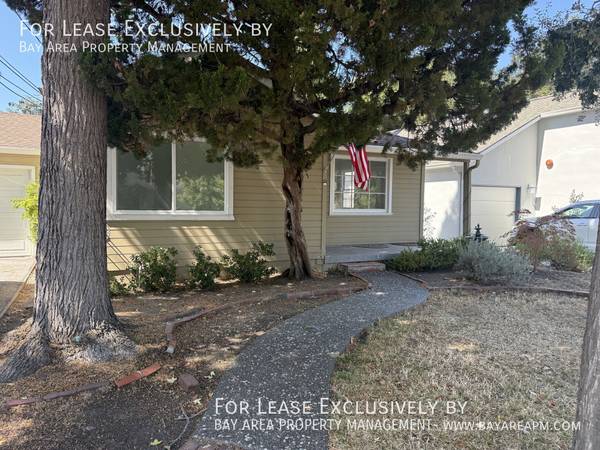 2BR/1BA Single Family House on Hampton Avenue · Redwood City