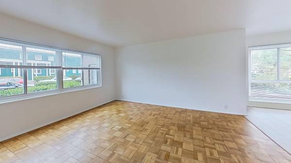 2BR/1BA Townhouse on Rivas Avenue · San Francisco photo 2
