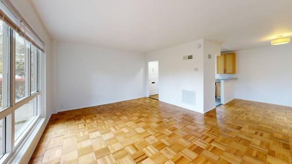 3BR/2BA Townhouse on Arballo Drive · San Francisco photo 5
