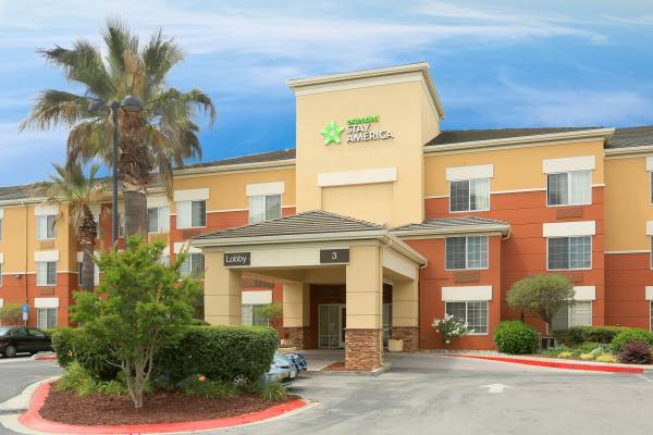 1BR/1BA Other on Circle Star Way · Redwood City photo 2