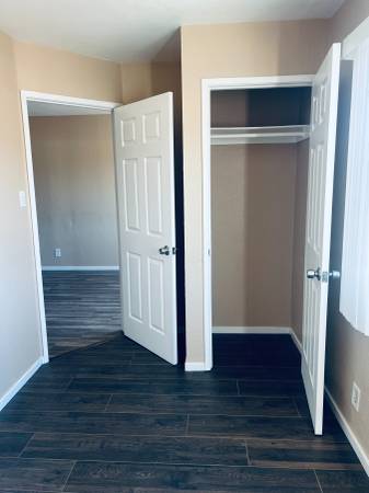 2BR/1BA Townhouse · Oakland