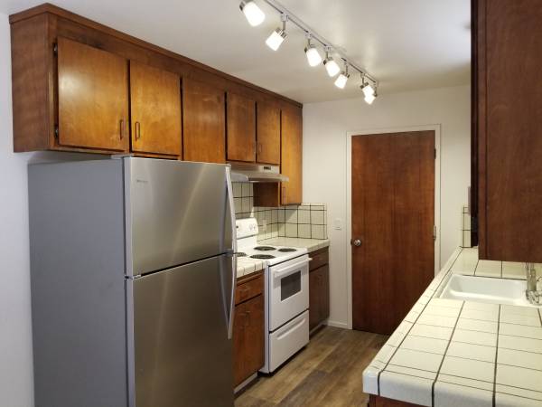 2BR/1BA Duplex · Santa Rosa photo 4