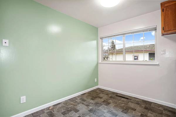 3BR/2BA Single Family House · Fremont photo 3