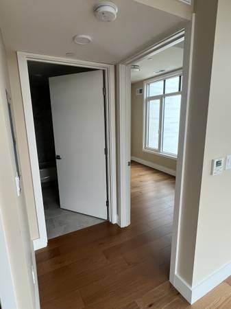 2BR/1BA Apartment on York · San Francisco photo 4