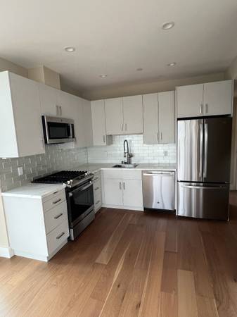 2BR/1BA Apartment on York · San Francisco