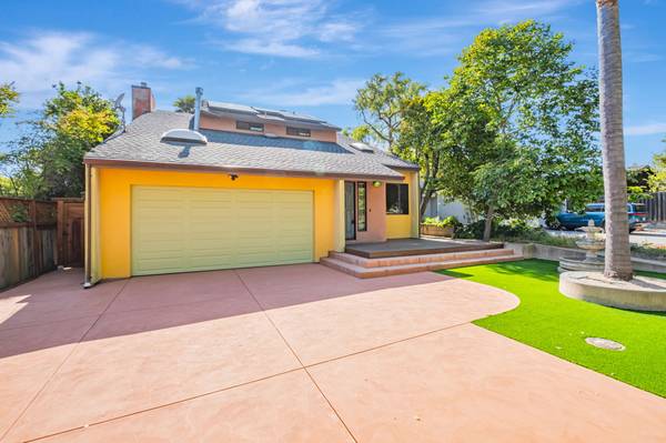 3BR/2BA Single Family House on Plateau Avenue · Santa Cruz photo 3